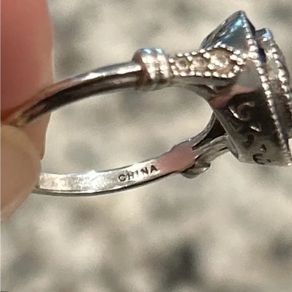 Contessa Di Capri Sterling Silver Ring SIZE 7 - Picture 5 of 9
